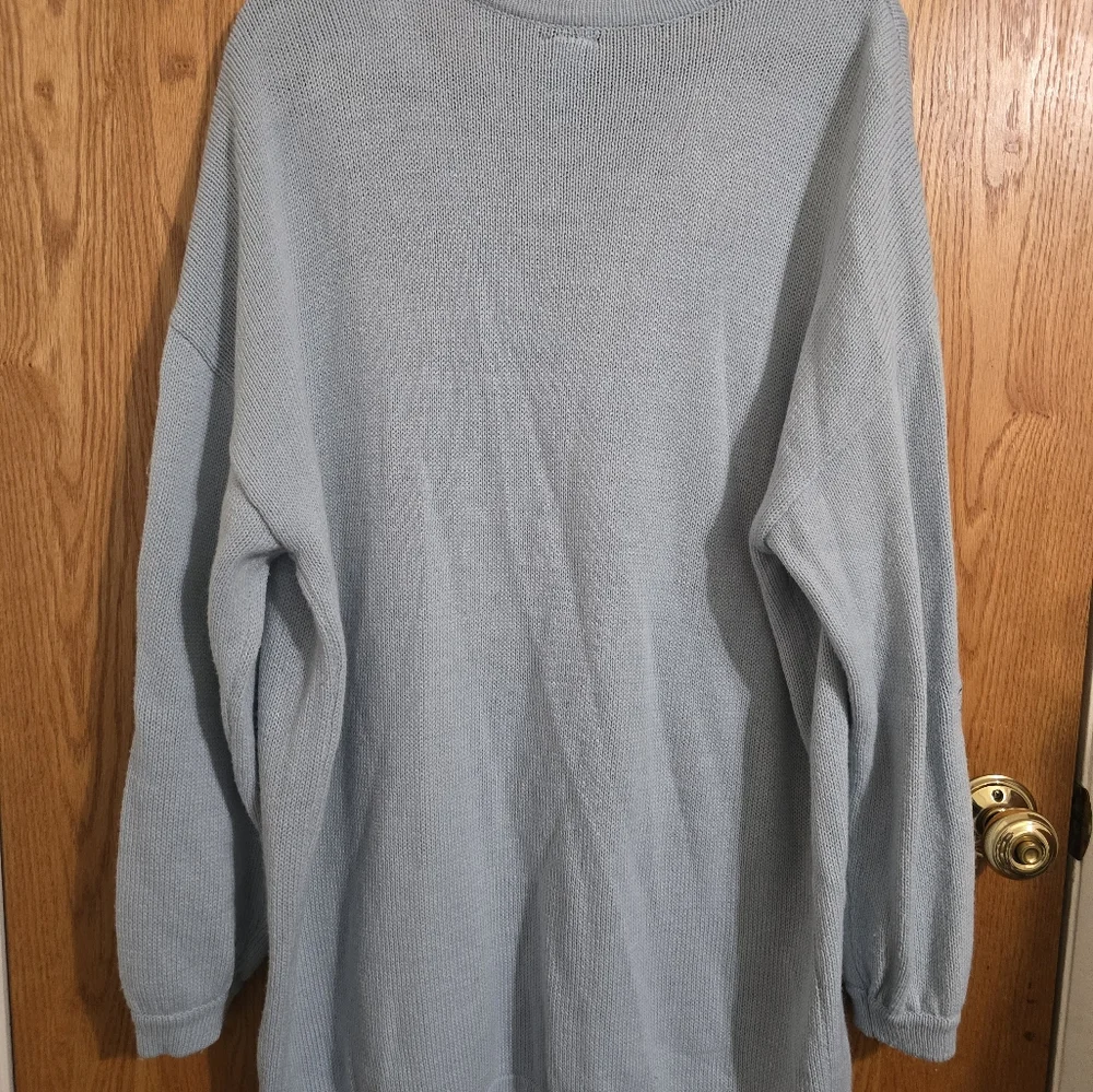 EUC Cinnamoroll Embroidered Girls Oversized Cardigan - Picture 8 of 10